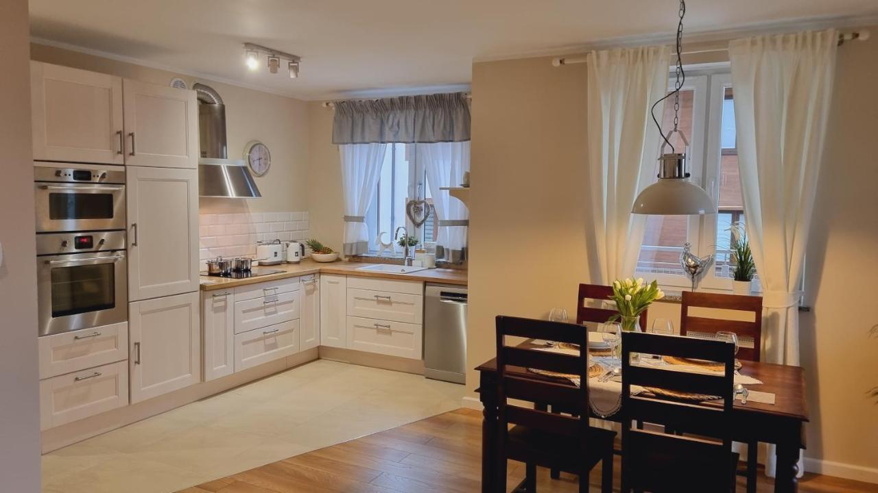 Two Garden Apartment, Apartament Z Dwoma Tarasami I Ogrodkami Поляниця-Здруй Екстер'єр фото