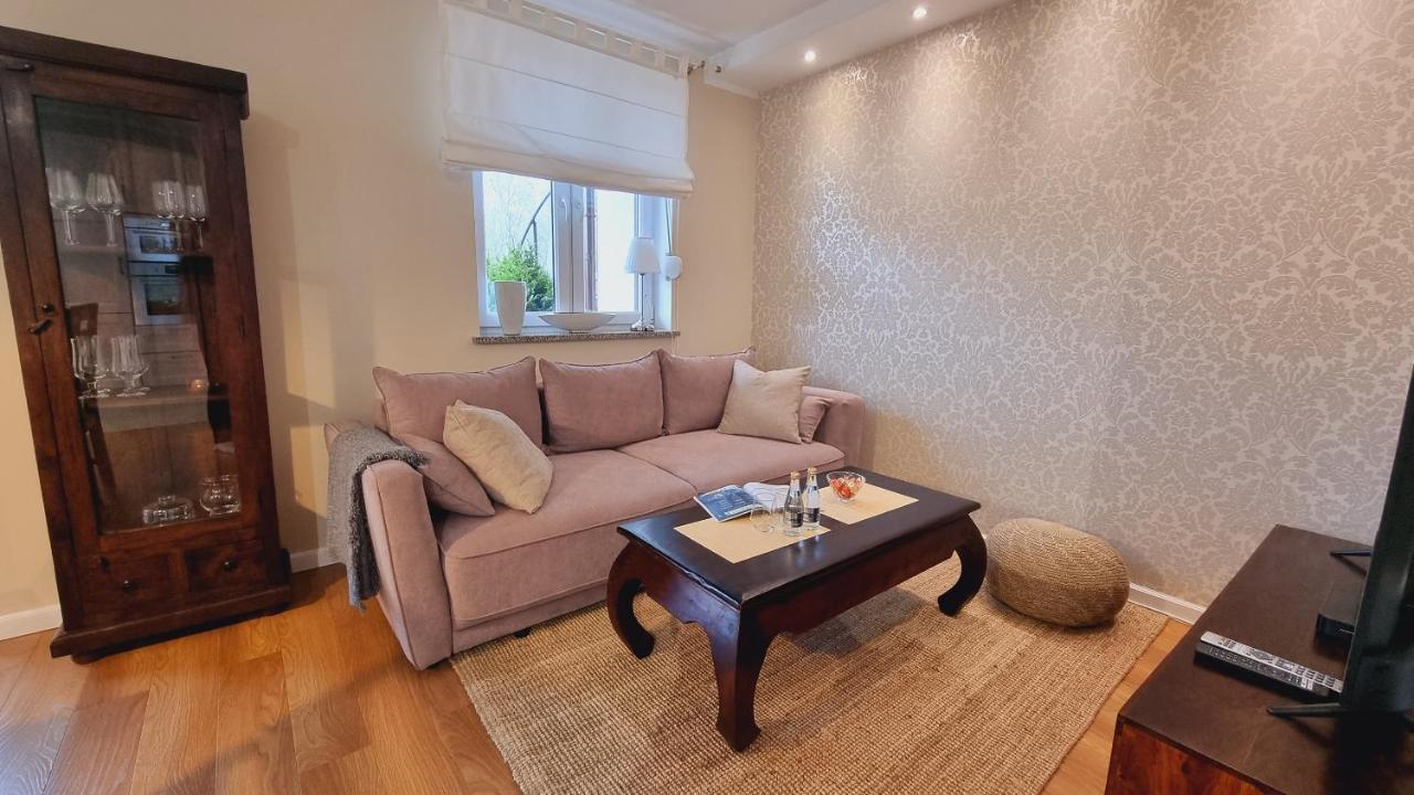 Two Garden Apartment, Apartament Z Dwoma Tarasami I Ogrodkami Поляниця-Здруй Екстер'єр фото