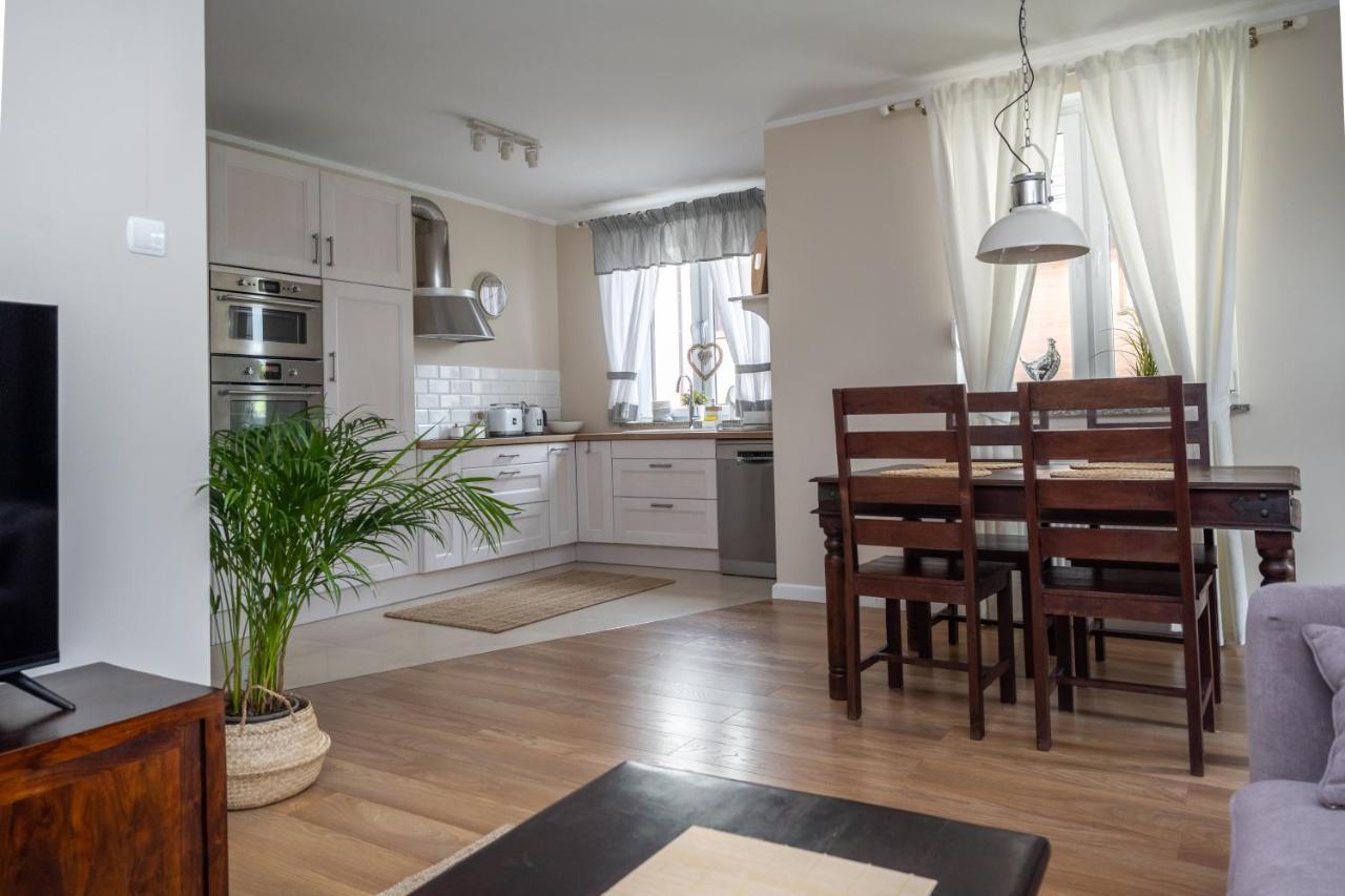 Two Garden Apartment, Apartament Z Dwoma Tarasami I Ogrodkami Поляниця-Здруй Екстер'єр фото
